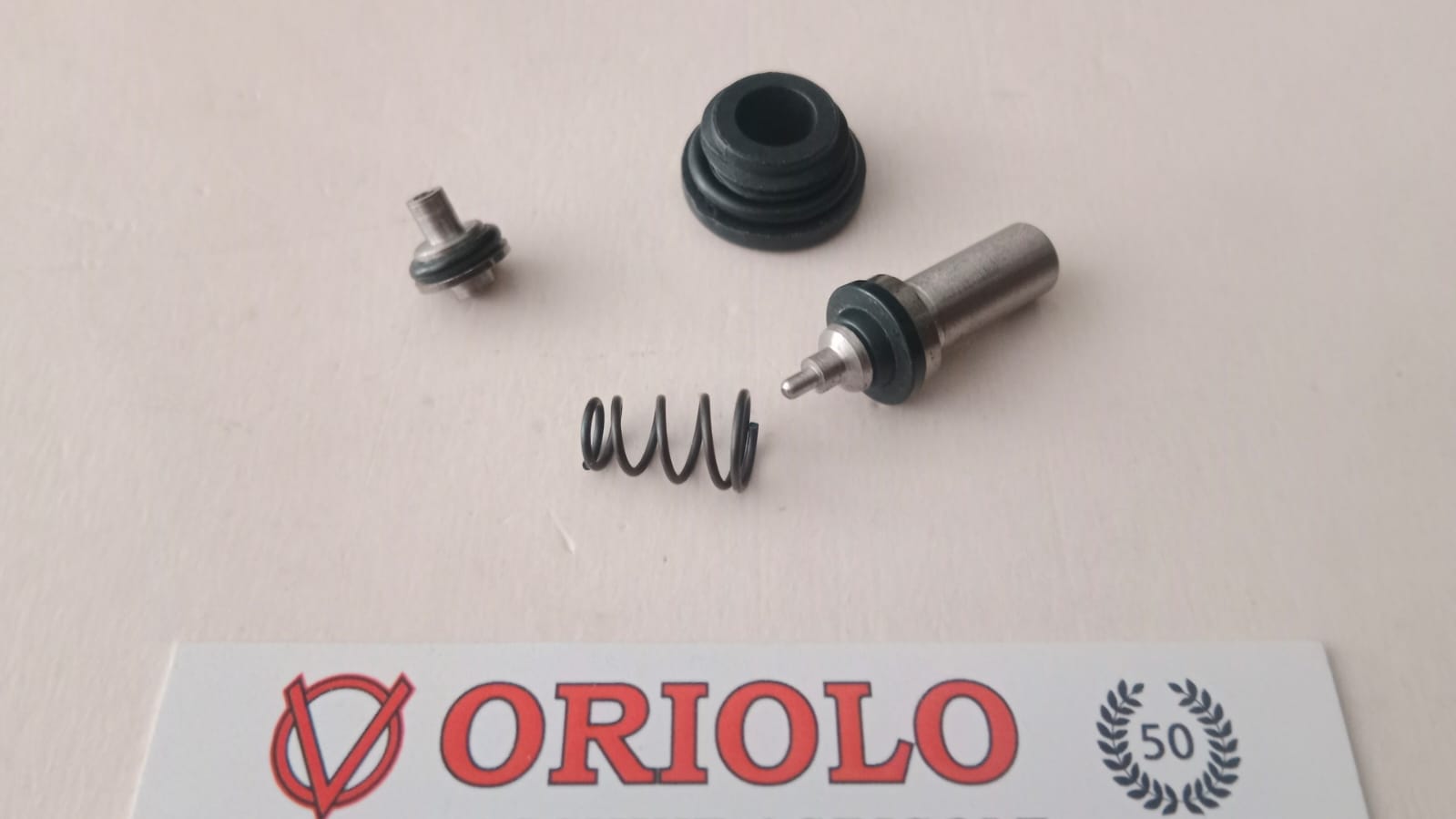 KIT REVISIONE COMPLETO IMPUGNATURA PNEUMAT. PISTONE DIAM 7 mm